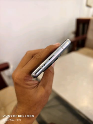 Huawei Mate 40 Pro 8g/256g_CH(វៃដូរបាន)👉$175
