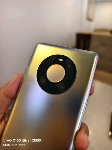 Huawei Mate 40 Pro 8g/256g_CH(វៃដូរបាន)👉$175