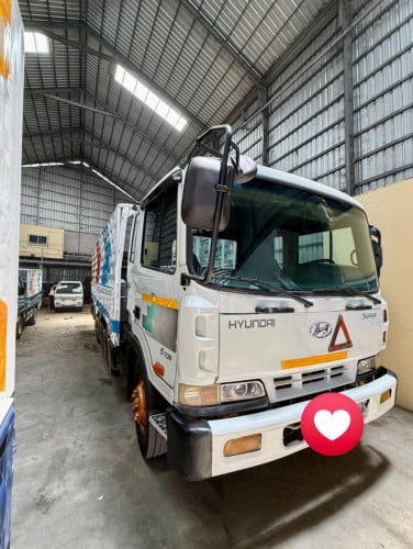 Hyundai 5តោន​