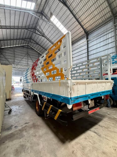 Hyundai 5តោន​