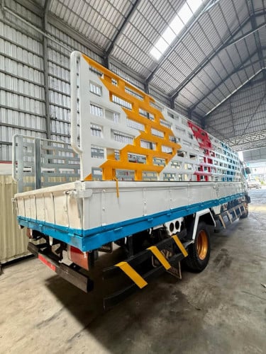 Hyundai 5តោន​