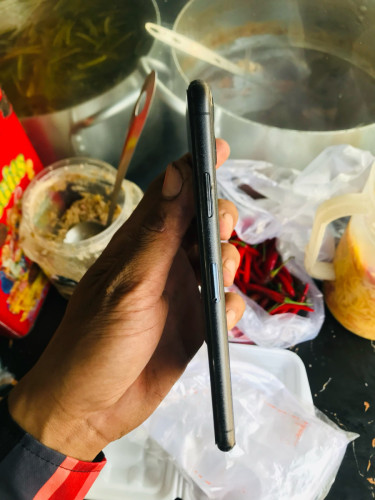 iPhone 11 Pro Max 256g midnight green