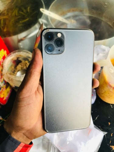 iPhone 11 Pro Max 256g midnight green
