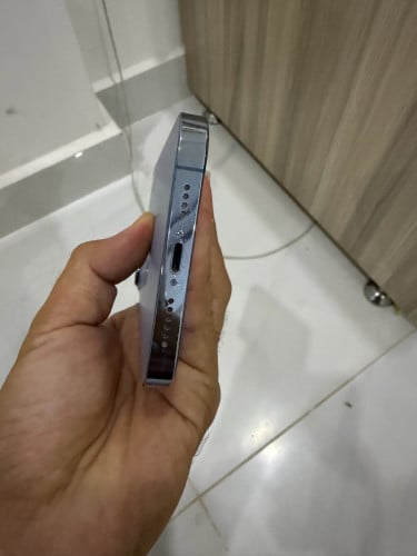IPhone 13promax ថែមឆ្នាំងសាក ខ្សែកាសហ្សុីន