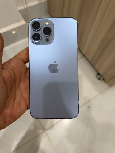 IPhone 13promax ថែមឆ្នាំងសាក ខ្សែកាសហ្សុីន