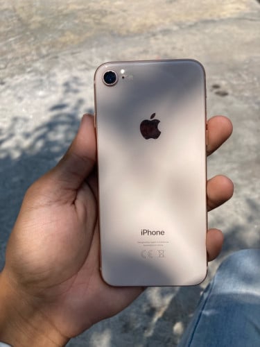 iPhone 8G 64GB ស្គេន សានុំសុីន នៅស្អាតទាំងអស់