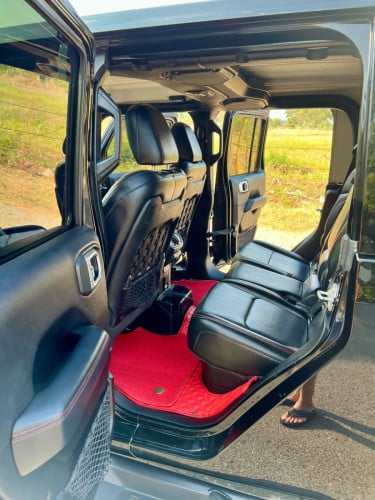 Jeep gladiator rubicon
