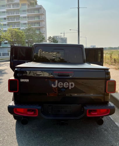 Jeep gladiator rubicon