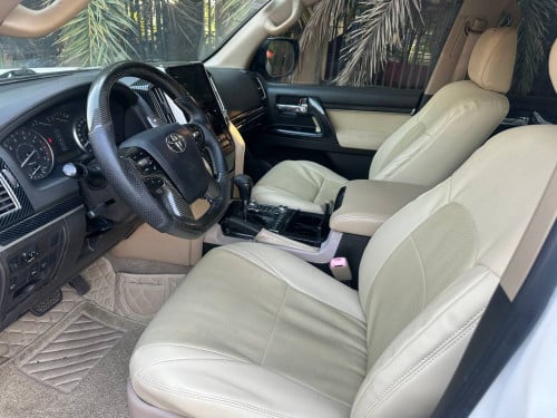 Land Cruiser 09 up 021