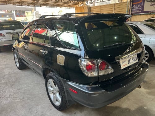 Lexus 2001