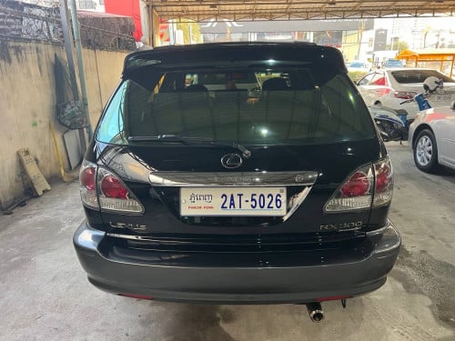 Lexus 2001