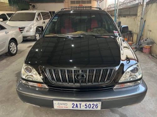 Lexus 2001