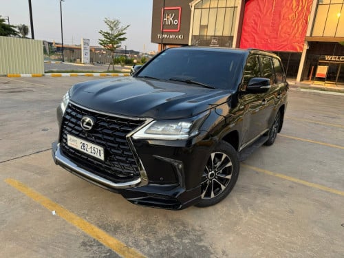 Lexus 570 ឆ្នាំ​ 011​ ឡេីង021 Kuru Black Editionម្ចាស់ដេីម​