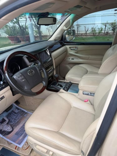 Lexus 570 Full option
