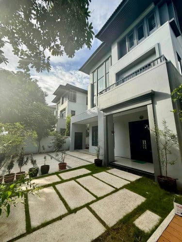 Luxury Villa Chip Mong Land 271