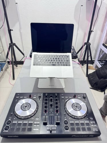 MacBook Pro  2017 256G With DJ sb3