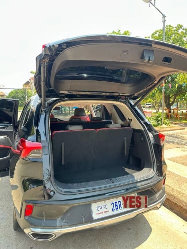 21800$ Maxus D60 2022 Black 7-Seater