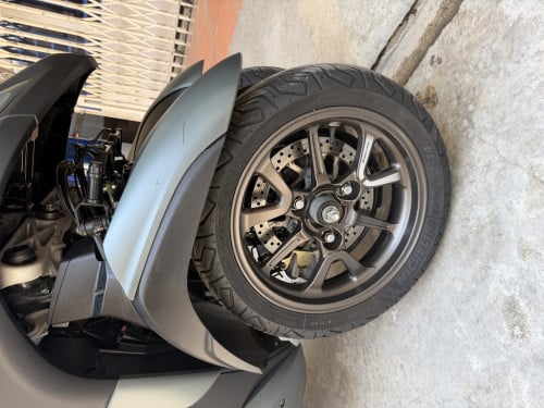 New arrival Yamaha Tricity 300cc Fi ABS from Japan and good Quality