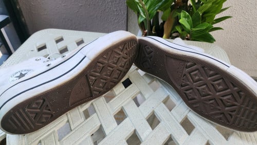 Original Converse size 39, still 85% new, អត់រហែក នៅល្អ