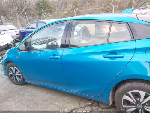 Prius018 Prim Plug-in Advance