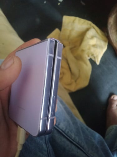 Samsung Z Flip4