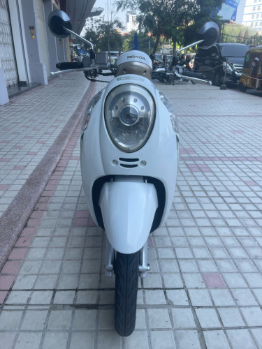 Scoopyi