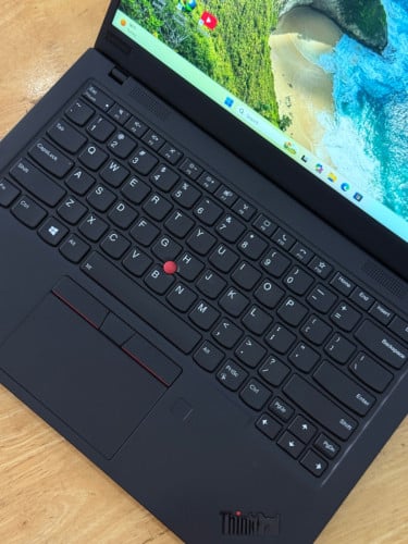 Thinkpad X1 Carbon Gen8 ជំនាន់ទី10th