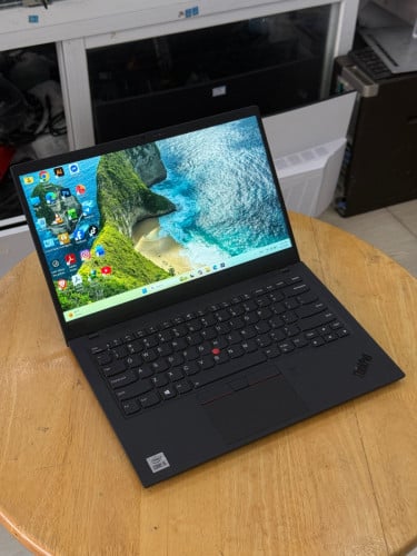Thinkpad X1 Carbon Gen8 ជំនាន់ទី10th