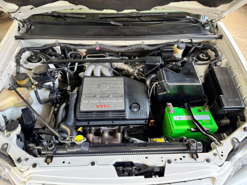 Toyota Highlander 2002 limited Full option ថ្មីណាស់​ គ្រឿងក្នុងពណ៌លឿង​ ពូកស្បែកស្រុីន​កៅអីចុច​