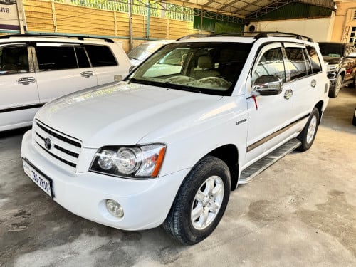 Toyota Highlander 2002 limited Full option ថ្មីណាស់​ គ្រឿងក្នុងពណ៌លឿង​ ពូកស្បែកស្រុីន​កៅអីចុច​