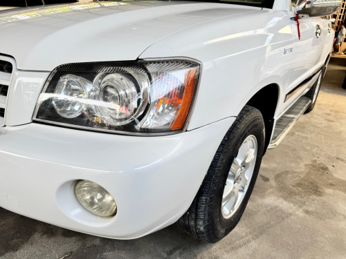 Toyota Highlander 2002 limited Full option ថ្មីណាស់​ គ្រឿងក្នុងពណ៌លឿង​ ពូកស្បែកស្រុីន​កៅអីចុច​
