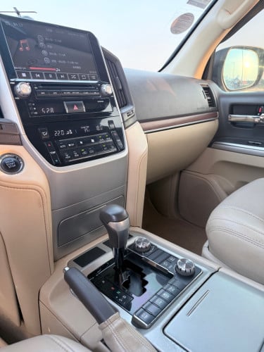 Toyota Land Cruiser 2017