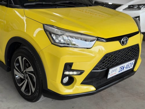 Toyota Riaze Yellow 2023