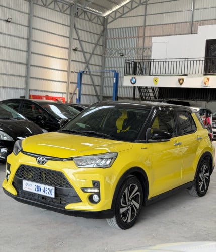 Toyota Riaze Yellow 2023