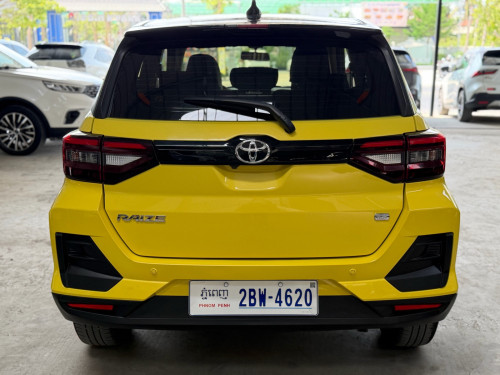 Toyota Riaze Yellow 2023