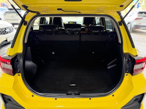 Toyota Riaze Yellow 2023