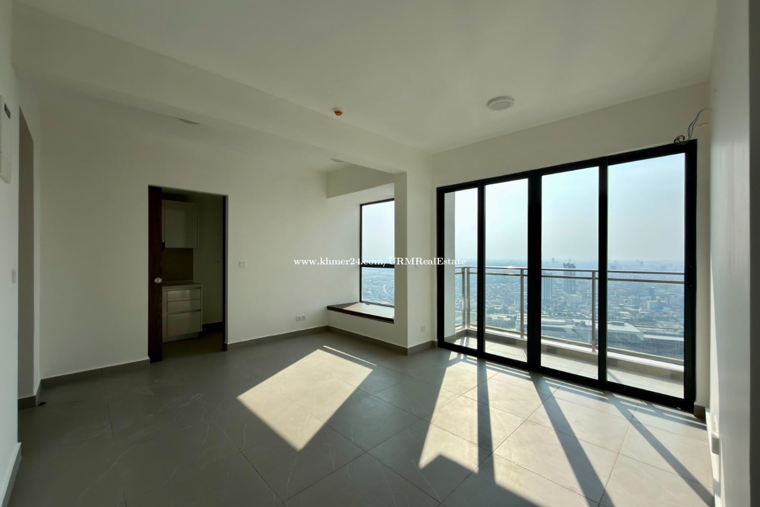 HIGH FLOOR Spacious 1 BEDROOM for Sale in Urban Village Phase 2