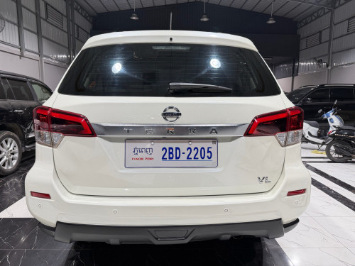 លក់​  019​ full option ប៉ុង2 ថ្នាំ​សុីនមួយជុំ​ ម្ចាស់ដេីម​ផ្ទាល់​  កៅអី​បី​ជួរ​