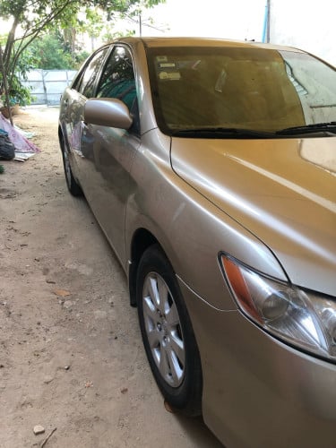 ឡានលក់Camry XLE ( ម្ជាស់ជ្ទាល់ )ឡានស្អាត អត់ប៉ះបុក សំលេងស្ងាត់ល្អ