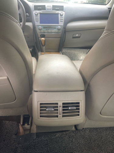 ឡានលក់Camry XLE ( ម្ជាស់ជ្ទាល់ )ឡានស្អាត អត់ប៉ះបុក សំលេងស្ងាត់ល្អ