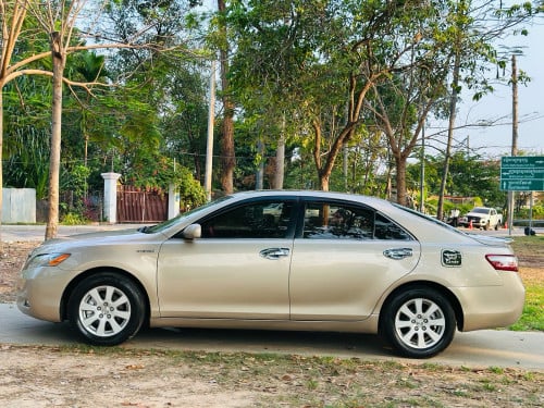 សំរាប់បងប្អូនដែរចង់បានឡានស្អាតតោះខ្ញុំចង់លក់ឡានមួយគ្រឿងCamry2007ហៃប្រ៊ីតសុំណុំតំលៃ13900$