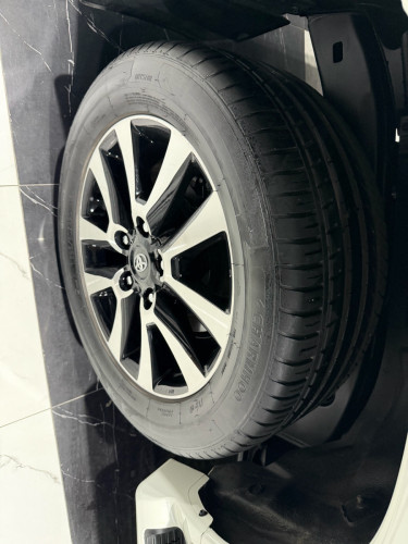 លក់​ Land Cruiser 08 full option V6 សាំង​ ឡេីងក្រៅក្នុងរួច​