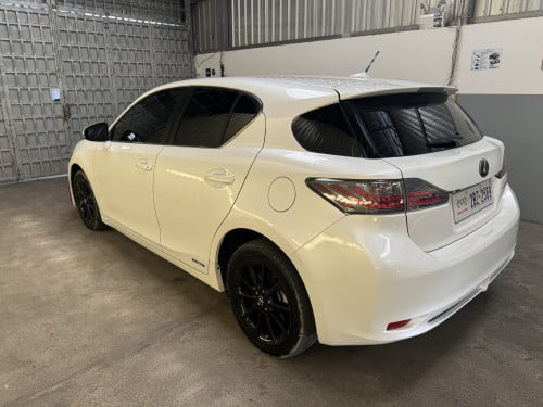 雷克萨斯-Lexus CT200H Full option