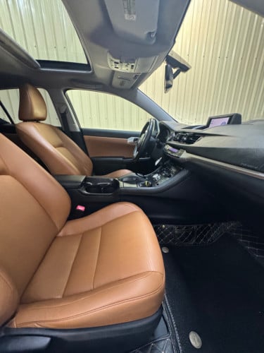 雷克萨斯-Lexus CT200H Full option