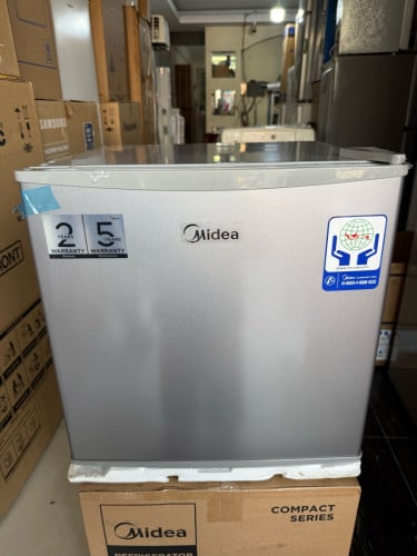 ទូទឹកកក ៥តឹក Midea ថ្មីកេស