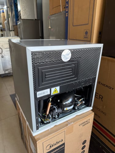 ទូទឹកកក ៥តឹក Midea ថ្មីកេស