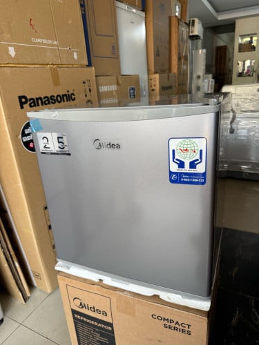 ទូទឹកកក ៥តឹក Midea ថ្មីកេស