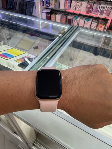 Apple Watch Series 6  44mm ( ពណ៌ Rose Gold )