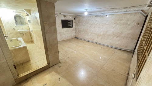 ហាងសំរាប់ជួលបាក់ទូក / Shop for rent Baktouk