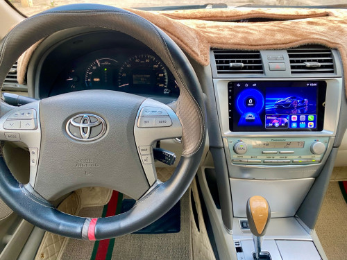 រថយន្តToyota CAMRY 07 ពណ៍សកាំមៃ ខួប50th hybrid(ហាយប្រីត) ឡានស្អាតអាគុយហាយប្រីតទើបតែដូរថ្មី១ដុំលក់